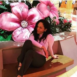 Meet your Posher, Danielle